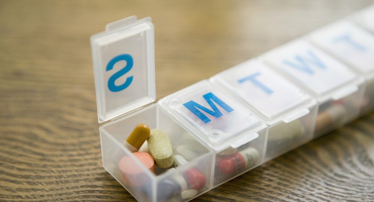 0119_78327875 pill box